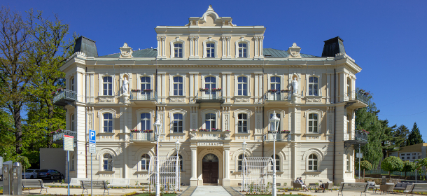 4-Sterne Spa Hotel Esplanade in Franzensbad – elegantes Wellnesshotel mit historischem Charme