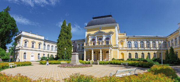 Das Kaiserbad für Wasser- und Moorbehandlungen 