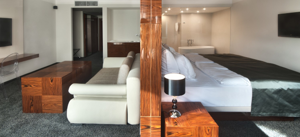 Großzügige 47 m² Wellness Junior Suite mit King-Size-Bett