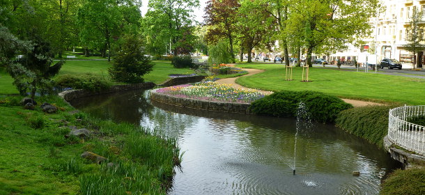 Die weitläufigen Parkanlagen von Architekt Skalnik in Marienbad 