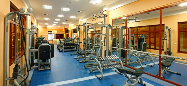Moderner Danubius Premier Fitness Club direkt im Spa Resort